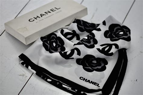 chanel sjaal zwart wit|Sjaals — Mode .